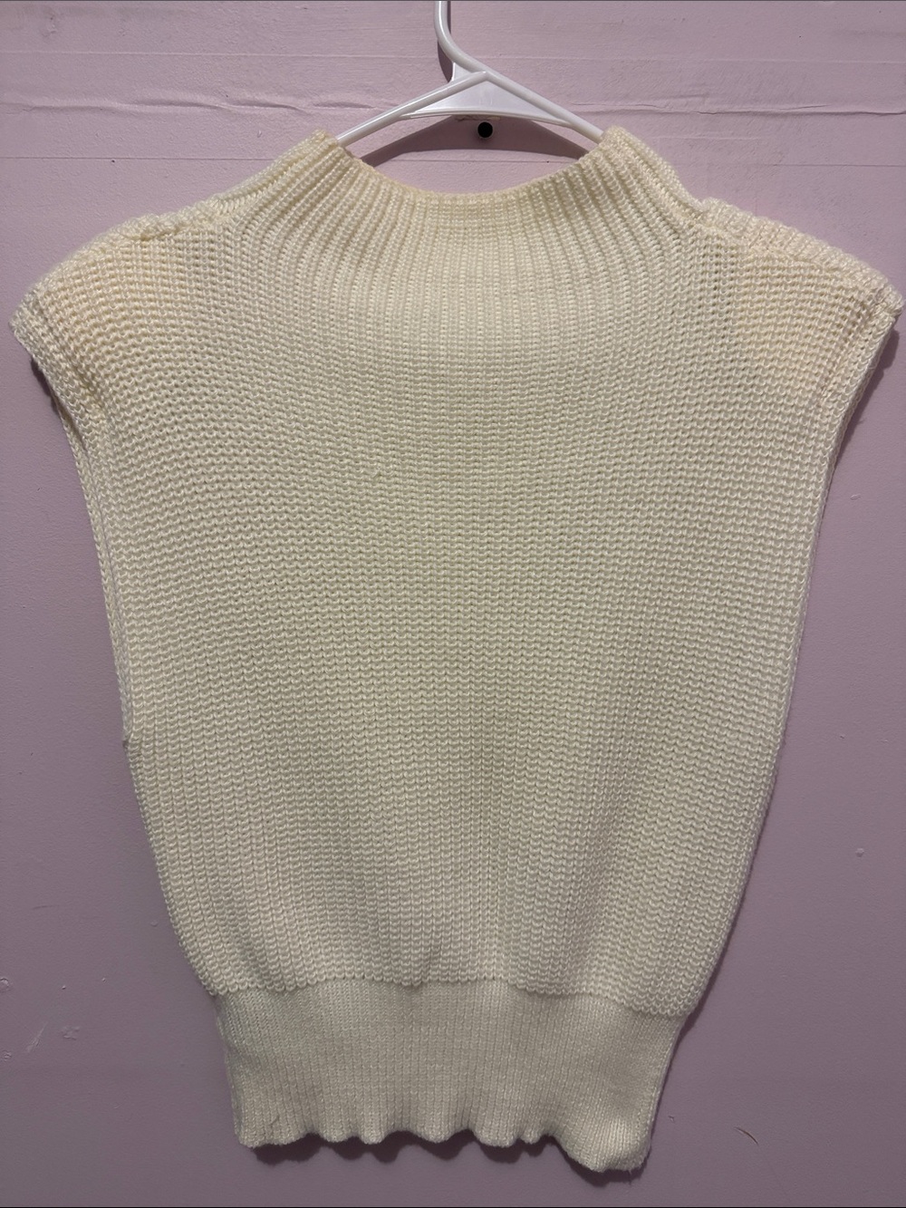 Cream Sleeveless Knit Sweater Vest / size Small